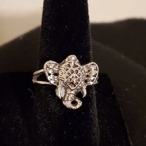 ARTISAN SIGNED VINTAGE ELEPHANT RING - STERLING SILVER - SIZE 6